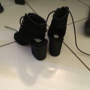 Steve Madden new suede sandals